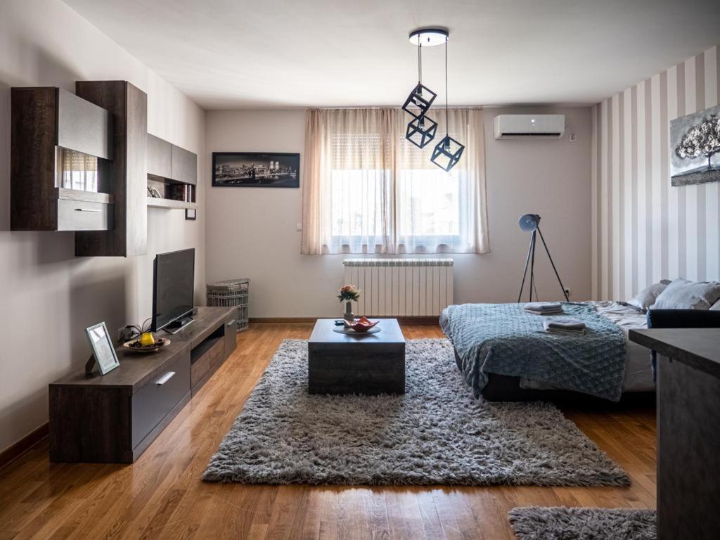 Gofd Apartman Белград Экстерьер фото